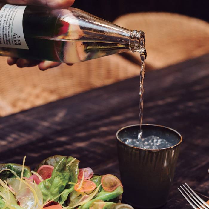 Минерална вода Classic Sparking 750ml от BNKWines.bg