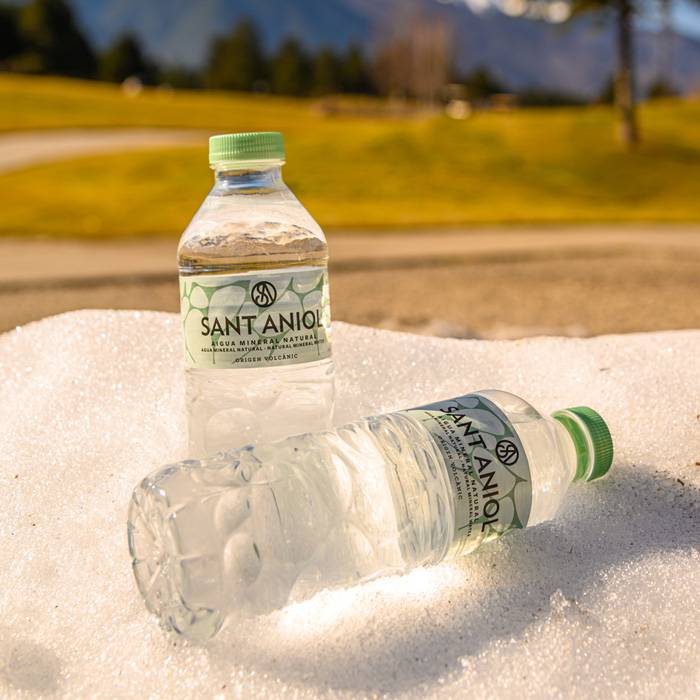Минерална вода Sant Aniol PET 1 litre от BNKWines.bg