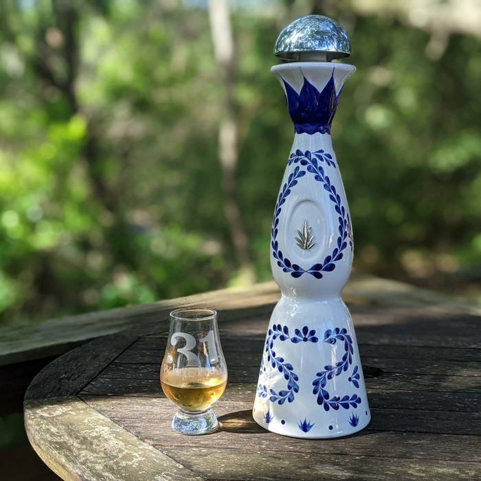 Текила Clase Azul Reposado от BNKWines.bg